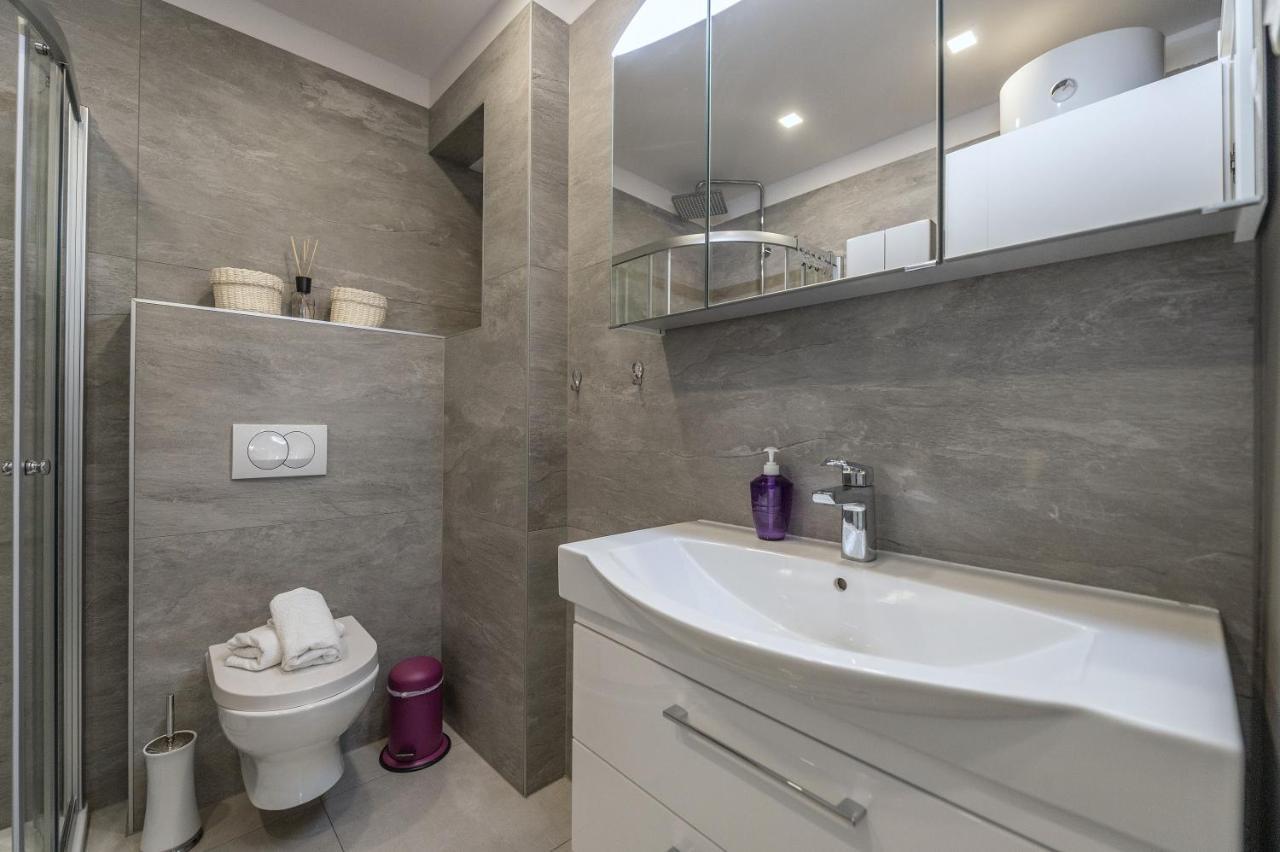 Luxury Apartment Purple Summer Sea View Makarska Ngoại thất bức ảnh